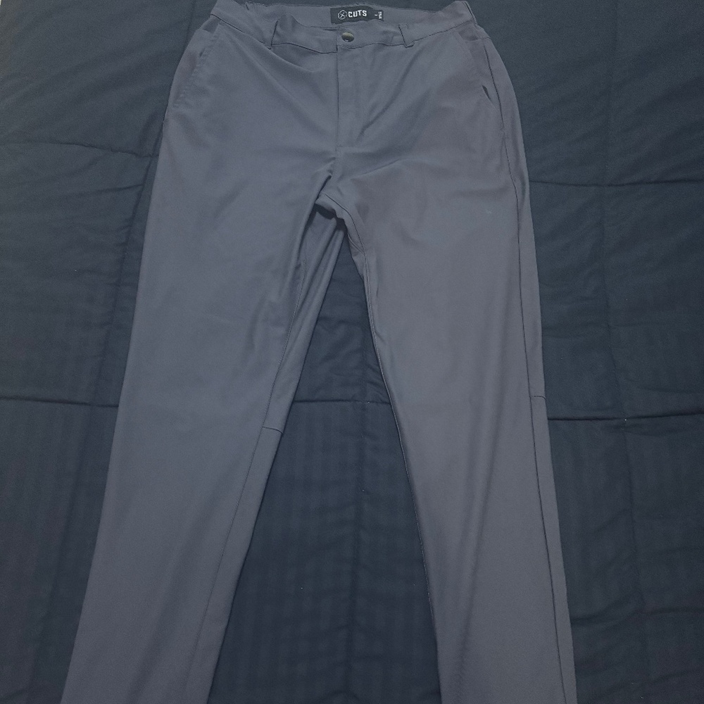 Cuts AO Jogger